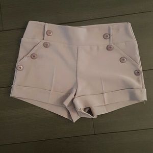 Gray shorts